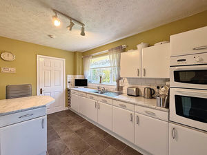 Photo 29- click for photo gallery